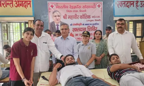 Bhiwani: सेवानिवृत्ति पर लगे शिविर में 47 लोगों ने किया रक्तदान