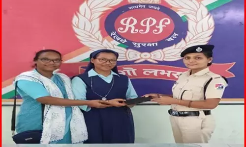 ऑपरेशन अमानत के रेलवे ने यात्रियों को लौटाया ₹3.86 करोड़ का गुम हुआ सामान ऑपरेशन अमानत के रेलवे ने यात्रियों को लौटाया ₹3.86 करोड़ का गुम हुआ सामान