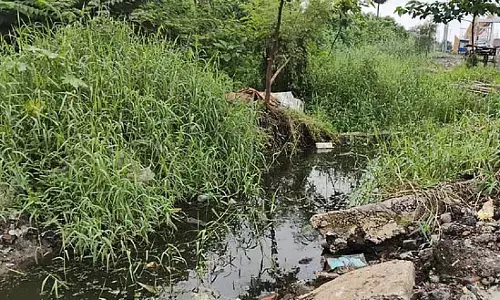 राष्ट्रीय राजमार्ग, नयनजुली और जल निकासी व्यवस्था भी अवरुद्ध