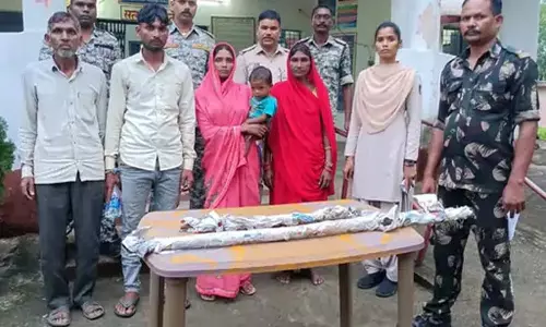 CG: पैतृक जमीन के पेड़ कटाई विवाद में छोटे भाई की हत्या, 4 आरोपी गिरफ्तार CG: पैतृक जमीन के पेड़ कटाई विवाद में छोटे भाई की हत्या, 4 आरोपी गिरफ्तार
