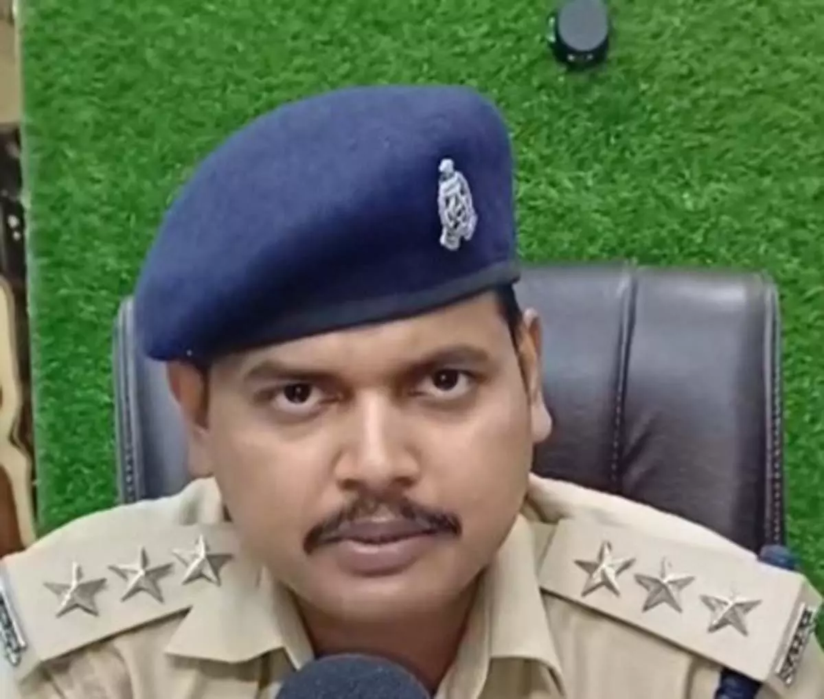मनचले की तलाश में पुलिस ने 50 से अधिक CCTV फुटेज खंगाले, दबोचा गया मनचले की तलाश में पुलिस ने 50 से अधिक CCTV फुटेज खंगाले, दबोचा गया
