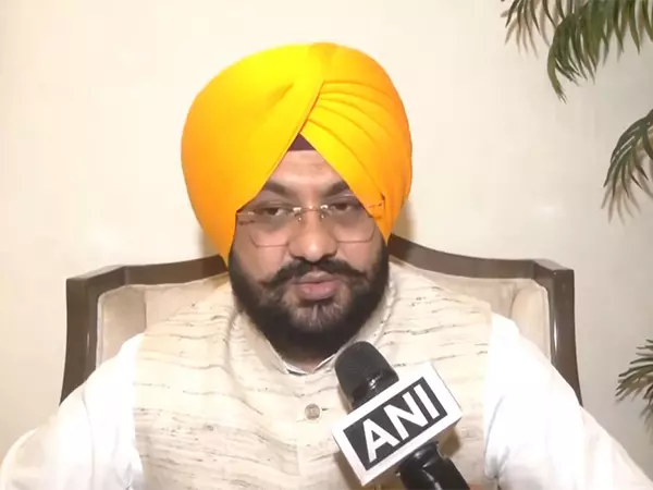 Akali-BJP कार्यकाल के दौरान हर घर में ड्रग्स पहुँच गया, पंजाब मंत्री ने आरोप लगाया Akali-BJP कार्यकाल के दौरान हर घर में ड्रग्स पहुँच गया, पंजाब मंत्री ने आरोप लगाया