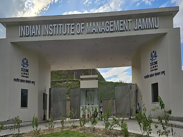 IIM जम्मू एक ही वर्ष में दो अंतरराष्ट्रीय मान्यता प्राप्त करने वाले सभी 21 आईआईएम में से 5वें स्थान पर IIM जम्मू एक ही वर्ष में दो अंतरराष्ट्रीय मान्यता प्राप्त करने वाले सभी 21 आईआईएम में से 5वें स्थान पर