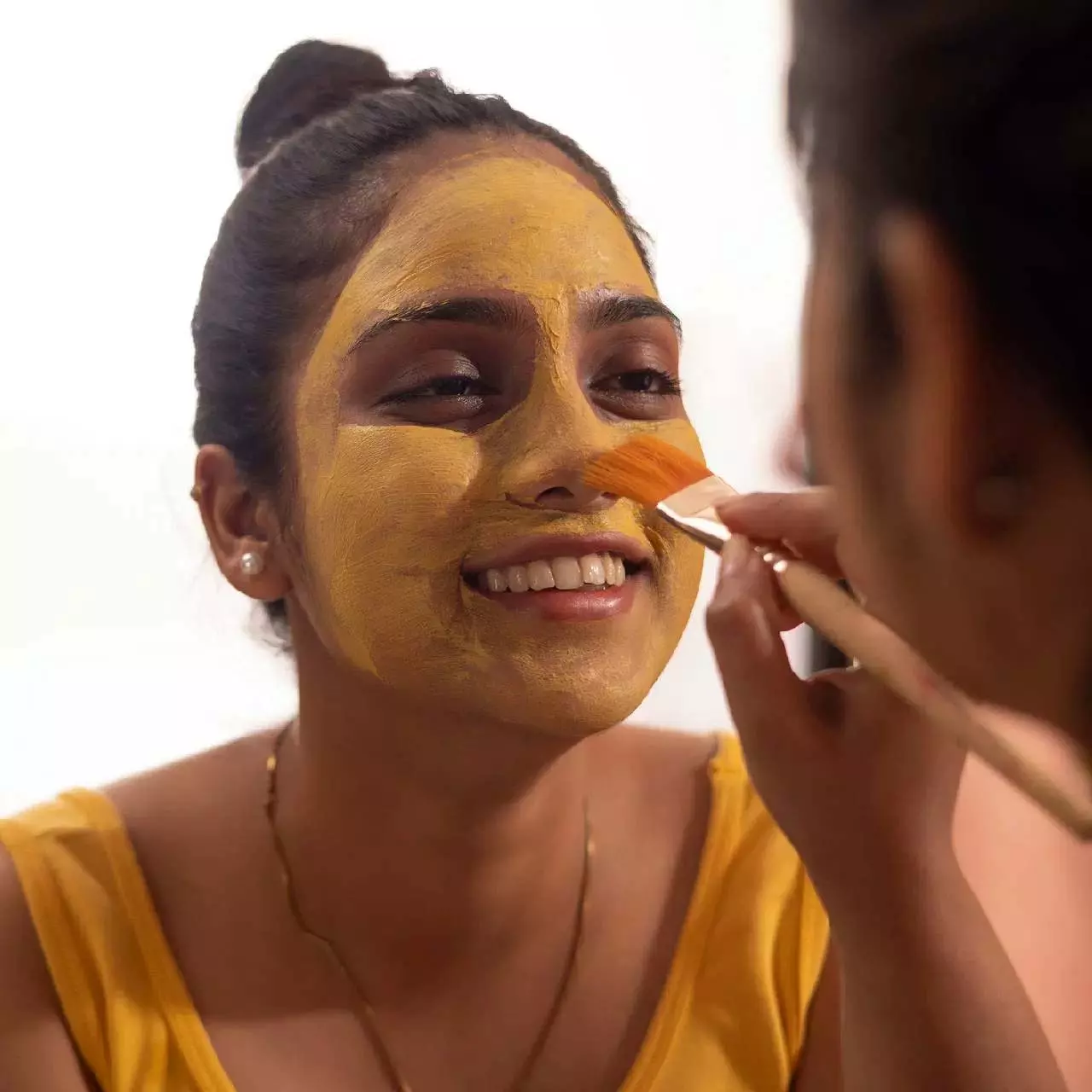 Skin Care Tips: स्क्रब के बाद फेस पैक लगाना क्यों है जरूरी Skin Care Tips: स्क्रब के बाद फेस पैक लगाना क्यों है जरूरी