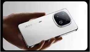 iQOO 13: भारत में लॉन्च, 6000mAh बैटरी और तीन 50MP कैमरे iQOO 13: भारत में लॉन्च, 6000mAh बैटरी और तीन 50MP कैमरे