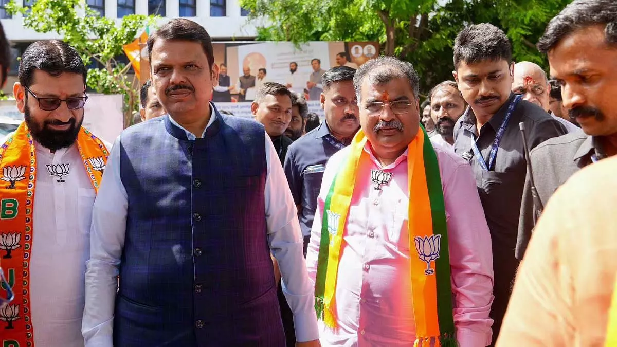 महाराष्ट्र के मुख्यमंत्री के भरोसेमंद रवींद्र चव्हाण को BJP की राज्य इकाई का अध्यक्ष नियुक्त किया महाराष्ट्र के मुख्यमंत्री के भरोसेमंद रवींद्र चव्हाण को BJP की राज्य इकाई का अध्यक्ष नियुक्त किया