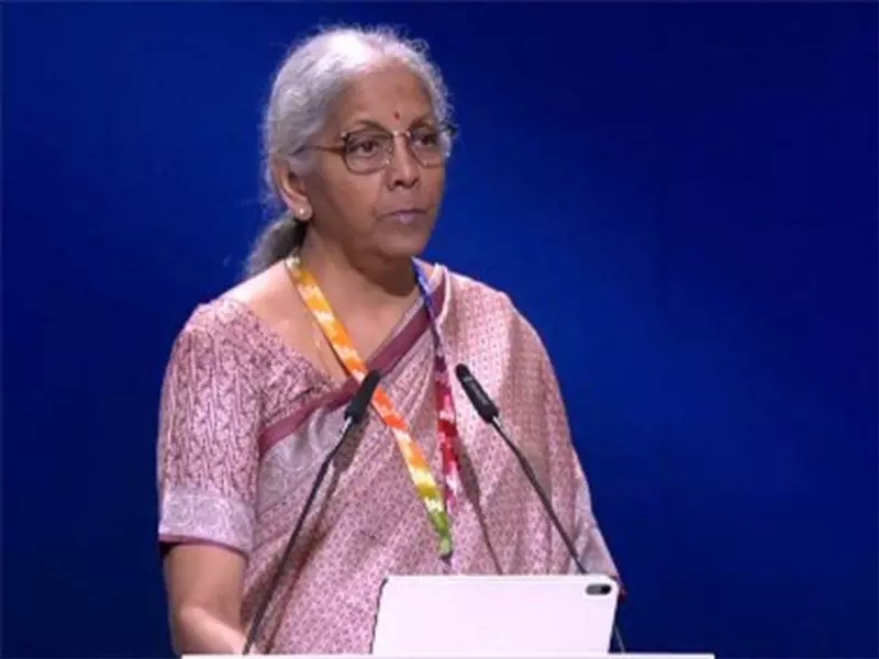 वित्त मंत्री सीतारमण ने स्पेन में FFD4 सम्मेलन में भारत के सुधार और निवेश पर जोर दिया वित्त मंत्री सीतारमण ने स्पेन में FFD4 सम्मेलन में भारत के सुधार और निवेश पर जोर दिया