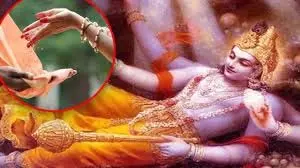 धर्म: देवशयनी एकादशी के दिन हर व्यक्ति को इन चीजों का करना चाहिए दान, भगवान विष्णु प्रसन्न होकर देंगे रक्षा धर्म: देवशयनी एकादशी के दिन हर व्यक्ति को इन चीजों का करना चाहिए दान, भगवान विष्णु प्रसन्न होकर देंगे रक्षा