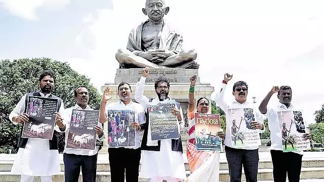 वन विभाग दलितों की कृषि भूमि पर कब्ज़ा करने की कोशिश कर रहा है: BJP का आरोप वन विभाग दलितों की कृषि भूमि पर कब्ज़ा करने की कोशिश कर रहा है: BJP का आरोप