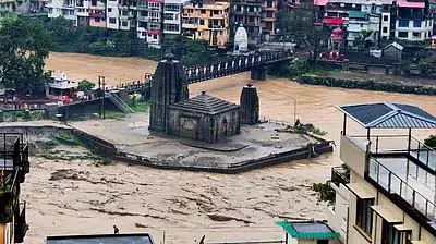 Himachal के मंडी में मानसून का कहर, एक की मौत Himachal के मंडी में मानसून का कहर, एक की मौत