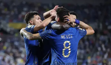 Club World Cup: अल हिलाल ने मैनचेस्टर सिटी को सात गोल से हराया Club World Cup: अल हिलाल ने मैनचेस्टर सिटी को सात गोल से हराया