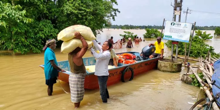 बाढ़ से बालासोर, मयूरभंज जिलों की 48 ग्राम पंचायतें जलमग्न हो गईं बाढ़ से बालासोर, मयूरभंज जिलों की 48 ग्राम पंचायतें जलमग्न हो गईं