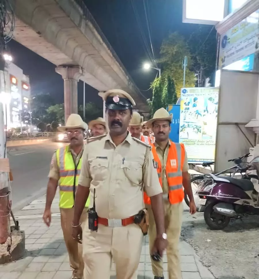 बेंगलुरु पुलिस गश्त: नई व्यवस्था का स्वागत बेंगलुरु पुलिस गश्त: नई व्यवस्था का स्वागत