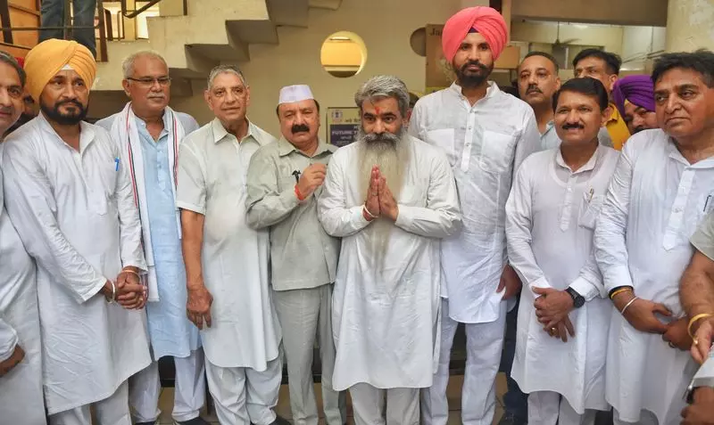 मतभेद दूर करने के लिए कांग्रेस नेतृत्व Punjab के नेताओं की बात सुनेगा मतभेद दूर करने के लिए कांग्रेस नेतृत्व Punjab के नेताओं की बात सुनेगा