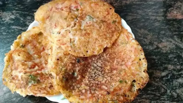 Recipe: बच्चों के लिए नाश्ते में बनाएं स्वादिष्ट पोहा चीला Recipe: बच्चों के लिए नाश्ते में बनाएं स्वादिष्ट पोहा चीला