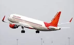 केबिन में जलने की गंध पर एयर इंडिया की फ्लाइट मुंबई लौटी केबिन में जलने की गंध पर एयर इंडिया की फ्लाइट मुंबई लौटी