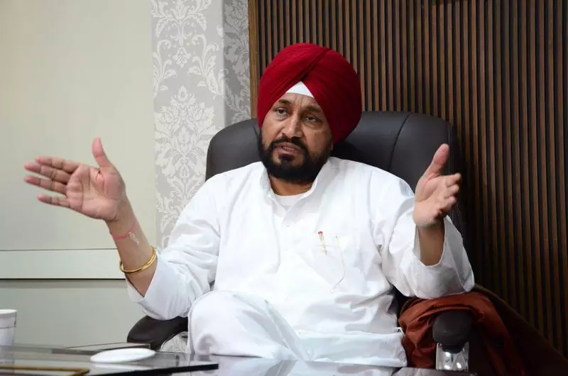 Punjab : चरणजीत चन्नी बिक्रम मजीठिया के खिलाफ भ्रष्टाचार मामले में गवाह के तौर पर पेश होने को तैयार Punjab : चरणजीत चन्नी बिक्रम मजीठिया के खिलाफ भ्रष्टाचार मामले में गवाह के तौर पर पेश होने को तैयार