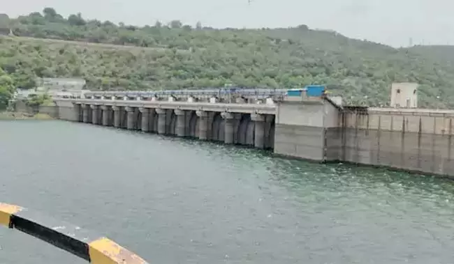 Andhra : श्रीशैलम जलाशय में बाढ़ बिजली उत्पादन शुरू Andhra : श्रीशैलम जलाशय में बाढ़ बिजली उत्पादन शुरू