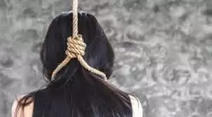 Palamu: फंदे से झूलता मिला महिला का शव, जांच में जुटी पुलिस Palamu: फंदे से झूलता मिला महिला का शव, जांच में जुटी पुलिस