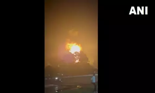 Haryana: अंबाला-चंडीगढ़ रोड पर तेल टैंकर में लगी आग Haryana: अंबाला-चंडीगढ़ रोड पर तेल टैंकर में लगी आग