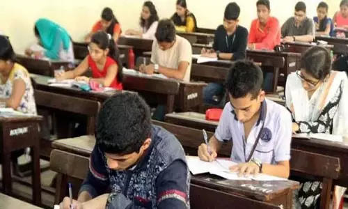 HC ने बिजली कटौती विवाद से प्रभावित छात्रों के लिए NEET की दोबारा परीक्षा कराने का आदेश दिया HC ने बिजली कटौती विवाद से प्रभावित छात्रों के लिए NEET की दोबारा परीक्षा कराने का आदेश दिया