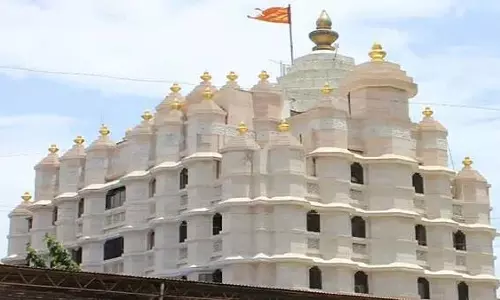 Mumbai के सिद्धिविनायक मंदिर का 100 करोड़ से होगा कायाकल्प