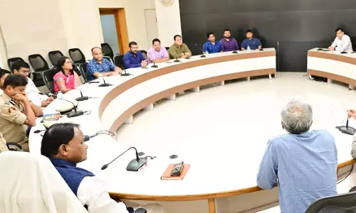 BMC अधिकारी पर हमला: सीएम के आश्वासन के बाद OAS अधिकारियों ने सामूहिक अवकाश स्थगित किया