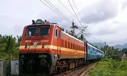 आज से ट्रेन में सफर करना होगा महंगा: AC और non-AC कोच के लिए संशोधित किराया सूची आज से ट्रेन में सफर करना होगा महंगा: AC और non-AC कोच के लिए संशोधित किराया सूची