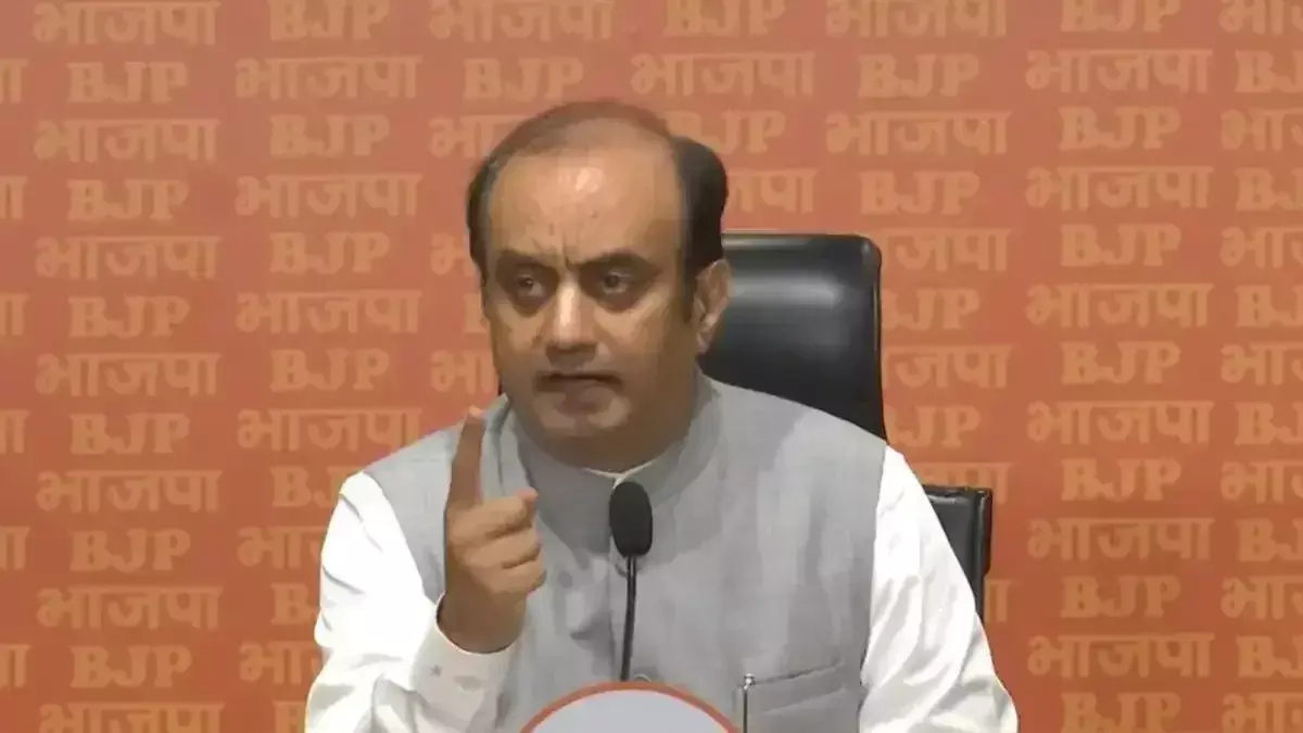 New Delhi: वक्फ पर तेजस्वी के बयान से बिफरी भाजपा New Delhi: वक्फ पर तेजस्वी के बयान से बिफरी भाजपा