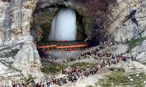 Amarnath Yatra: इस बार वहां जाने वाले श्रद्धालुओं को मिलने जा रही हैं कुछ सुविधाएं Amarnath Yatra: इस बार वहां जाने वाले श्रद्धालुओं को मिलने जा रही हैं कुछ सुविधाएं