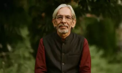 ‘जनकवि’ आलोक धन्वा, जिनकी कविताओं में दिखती है पीड़ा, संघर्ष और आशा की कहानी ‘जनकवि’ आलोक धन्वा, जिनकी कविताओं में दिखती है पीड़ा, संघर्ष और आशा की कहानी