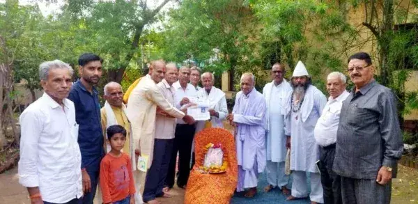 Lalitpur: साहित्य भारतीय समिति महरौनी की गोष्ठी में साहित्यकारों ने साझा किए विचार
