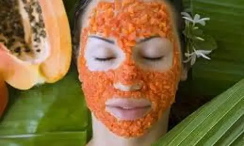 Skin Care: गर्मियों में टैनिंग से परेशान हैं, घर पर बनाएं प्राकृतिक पपीते का फेस पैक और पाएं चमकती त्वचा Skin Care: गर्मियों में टैनिंग से परेशान हैं, घर पर बनाएं प्राकृतिक पपीते का फेस पैक और पाएं चमकती त्वचा
