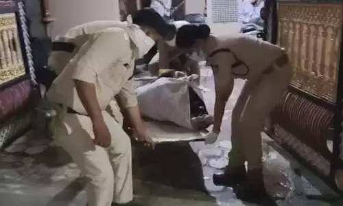 लिव इन पार्टनर का मर्डर, 2 दिन चादर में लपेटकर बेड पर रखा शव