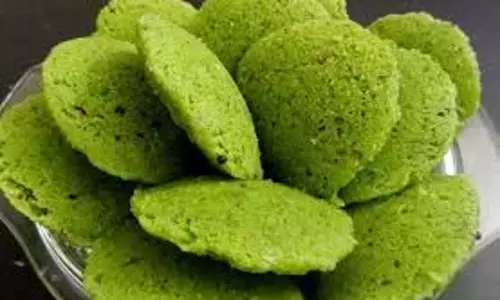 Moong Dal Idli Recipe: घर पर बनाएं हेल्दी और टेस्टी मूंग दाल इडली