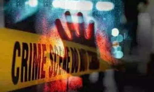 Up News: घर में घुसे हमलावरों ने व्यापारी की गोली मारकर की हत्या Up News: घर में घुसे हमलावरों ने व्यापारी की गोली मारकर की हत्या