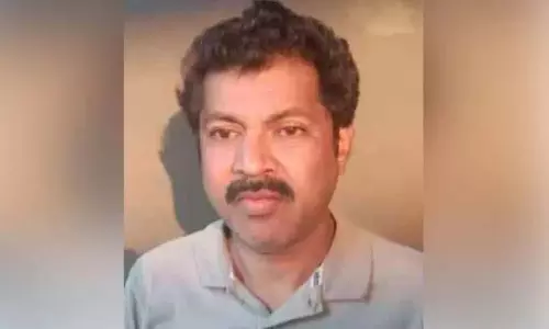 Kerala : जौहरी से सोना चुराने के आरोप में व्यक्ति गिरफ्तार Kerala : जौहरी से सोना चुराने के आरोप में व्यक्ति गिरफ्तार