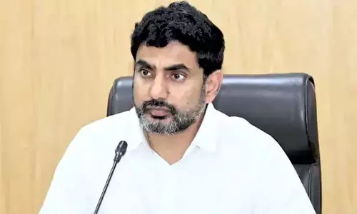 मेडिकल सीट दिलाने का वादा कर सज्जला के करीबियों ने की ठगी : मंत्री लोकेश से शिकायत