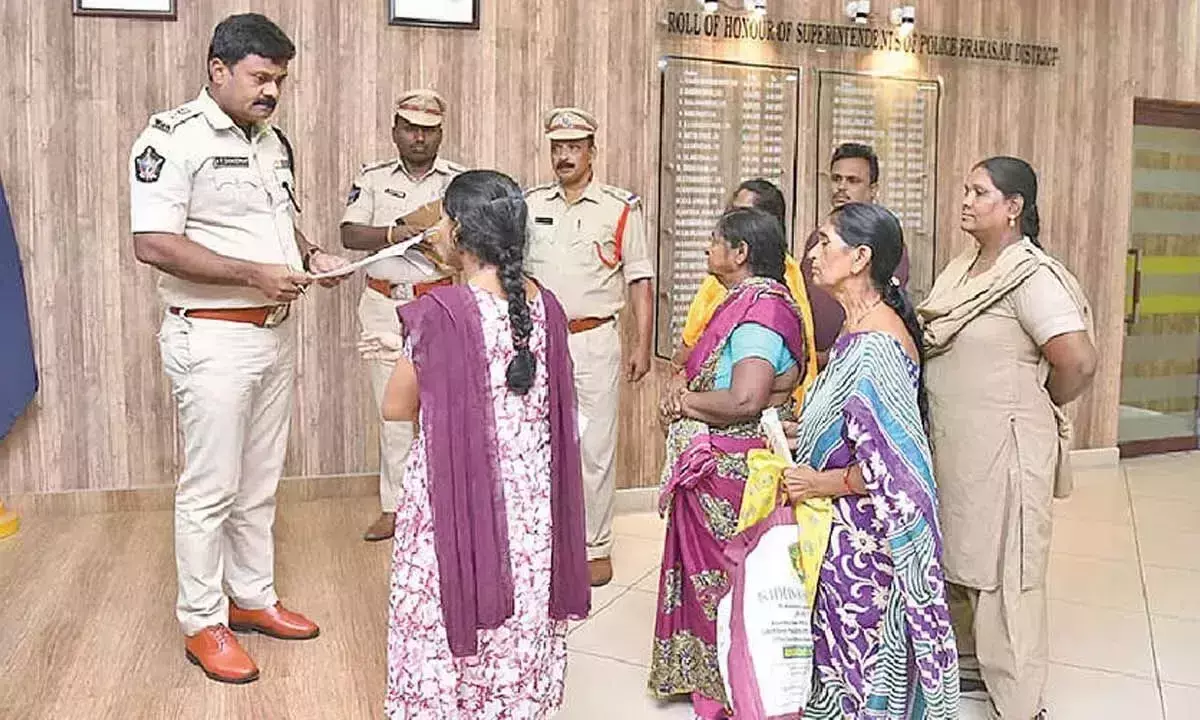 Police को भूमि विवाद, पारिवारिक झगड़ों से संबंधित याचिकाएं प्राप्त हुईं