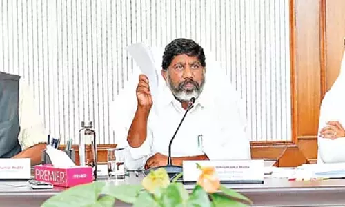 Telangana : इंदिराम्मा के घरों के लिए निर्माण सामग्री की कीमतें सस्ती होनी चाहिए Telangana : इंदिराम्मा के घरों के लिए निर्माण सामग्री की कीमतें सस्ती होनी चाहिए