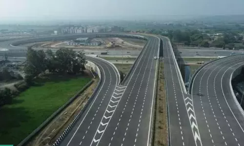 “UP ने नोएडा एयरपोर्ट-गंगा एक्सप्रेसवे लिंक के पास भूमि सौदे रोके” “UP ने नोएडा एयरपोर्ट-गंगा एक्सप्रेसवे लिंक के पास भूमि सौदे रोके”