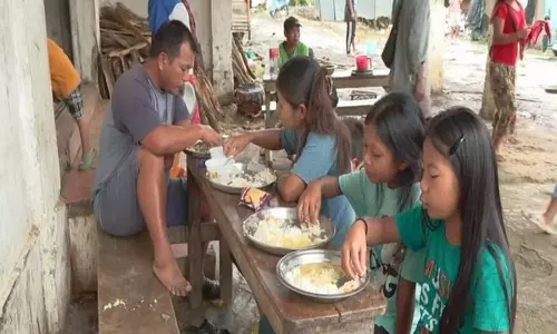 दो साल बाद भी मणिपुर के विस्थापित परिवार शांति की प्रतीक्षा में