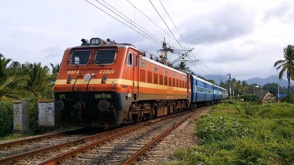 Ranchi से चलने वाली ट्रेनों के किराए में बढ़ोतरी, आज से नई दरें लागू