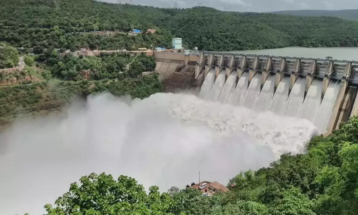 Andhra: श्रीशैलम जलविद्युत स्टेशनों पर बिजली उत्पादन शुरू