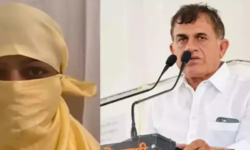 Hisar: Rape केस में फंसे पूर्व बिश्नोई महासभा अध्यक्ष, 14 दिन की जेल भेजे गए Hisar: Rape केस में फंसे पूर्व बिश्नोई महासभा अध्यक्ष, 14 दिन की जेल भेजे गए