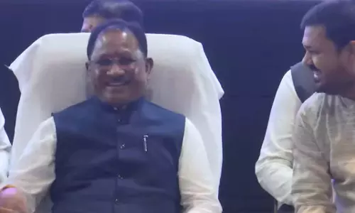 राष्ट्रीय चिकित्सक दिवस पर सम्मान समारोह में शामिल हुए मुख्यमंत्री विष्णुदेव साय राष्ट्रीय चिकित्सक दिवस पर सम्मान समारोह में शामिल हुए मुख्यमंत्री विष्णुदेव साय