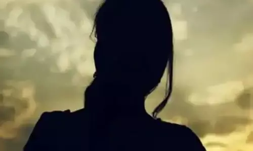 Farrukhabad: लापता महिला पर जेवर और नकदी ले जाने का शक Farrukhabad: लापता महिला पर जेवर और नकदी ले जाने का शक