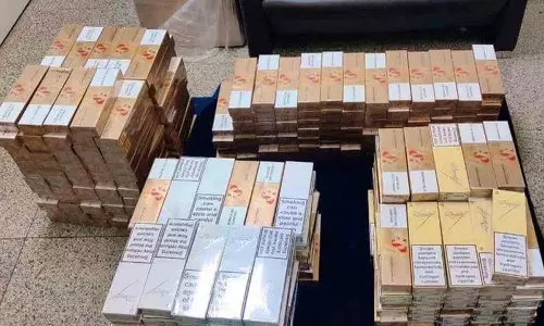 10.70 लाख रुपये मूल्य की प्रतिबंधित विदेशी सिगरेट जब्त