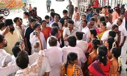 शादी के टिकटों में कटौती पर आक्रोश