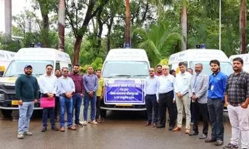 बीजापुर में स्वास्थ्य सेवाओं को मिली नई रफ्तार, कलेक्टर ने 8 एम्बुलेंस को दिखाई हरी झंडी बीजापुर में स्वास्थ्य सेवाओं को मिली नई रफ्तार, कलेक्टर ने 8 एम्बुलेंस को दिखाई हरी झंडी